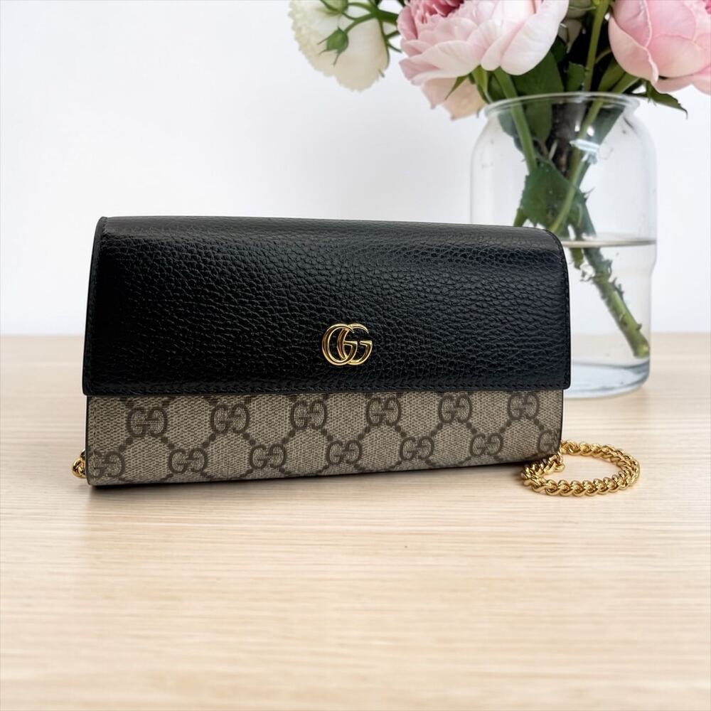 Gucci Bi-Color GG Marmont Wallet on Chain - Picture 1 of 6